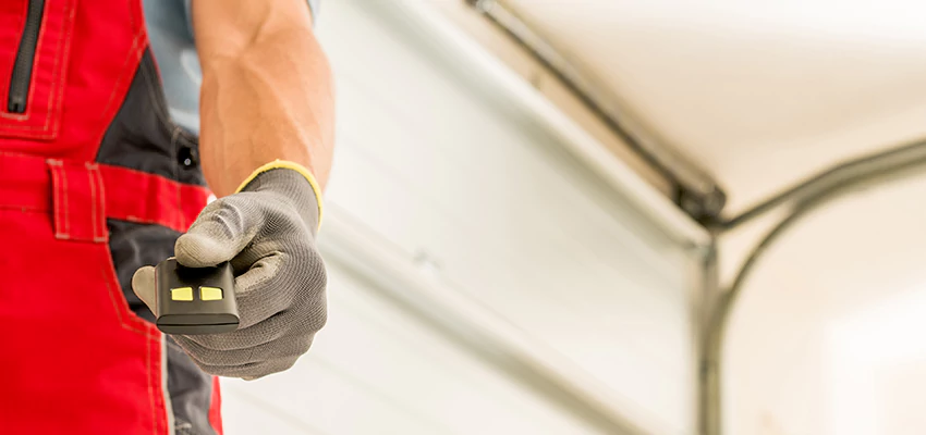 Residential Garage Door Security in La Crescenta-Montrose, California