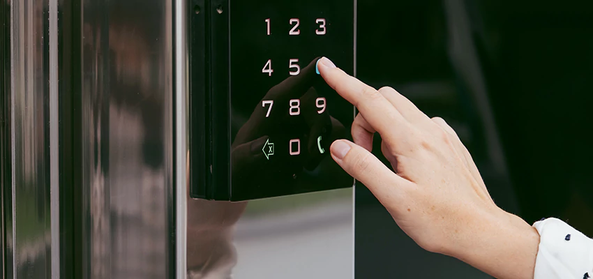 Property Management Locksmith For Lock Installation in La Crescenta-Montrose, CA