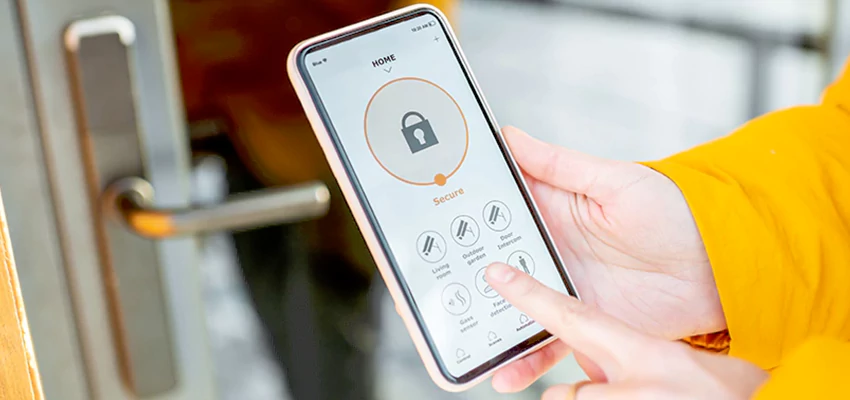 Digital Front Door Lock Repair And Installation in La Crescenta-Montrose, California