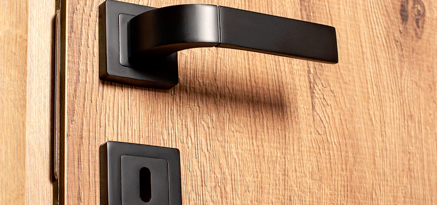 Weekend Lockout Assistance Troubleshooting in La Crescenta-Montrose, California