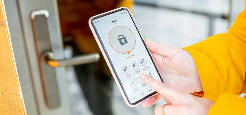 Automatic Door Lock Opener Repair in La Crescenta-Montrose, California