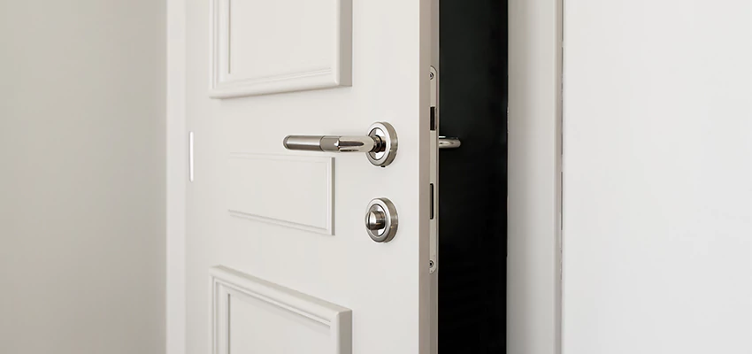 Folding Bathroom Door With Lock Solutions in La Crescenta-Montrose, CA